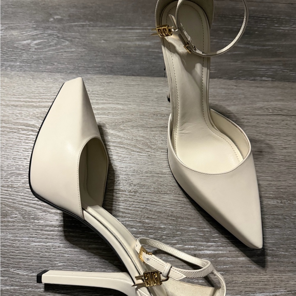 Givenchy G-Lock Platform Pumps